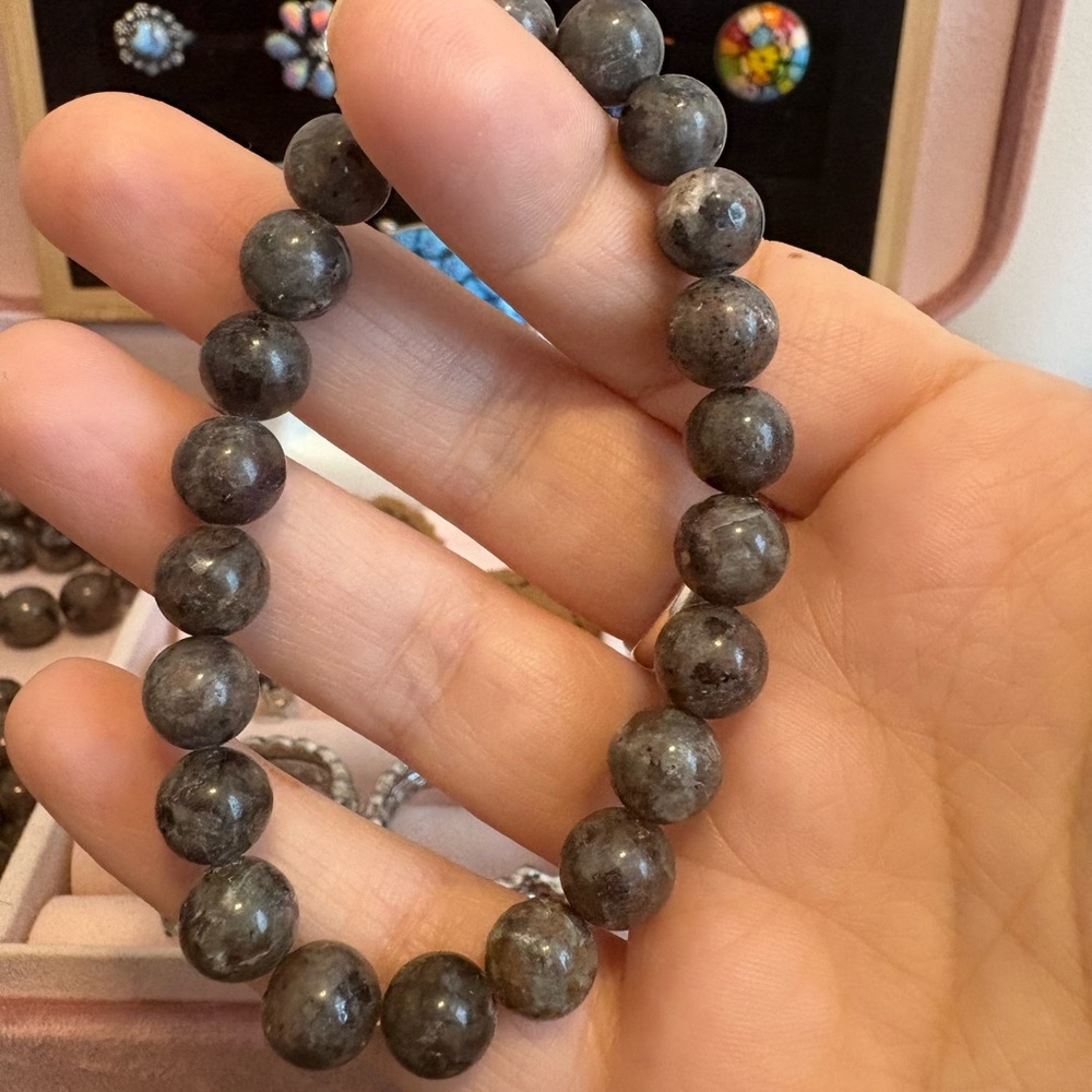 8mm Natural Yooperlite Stone Bracelet UV glow
